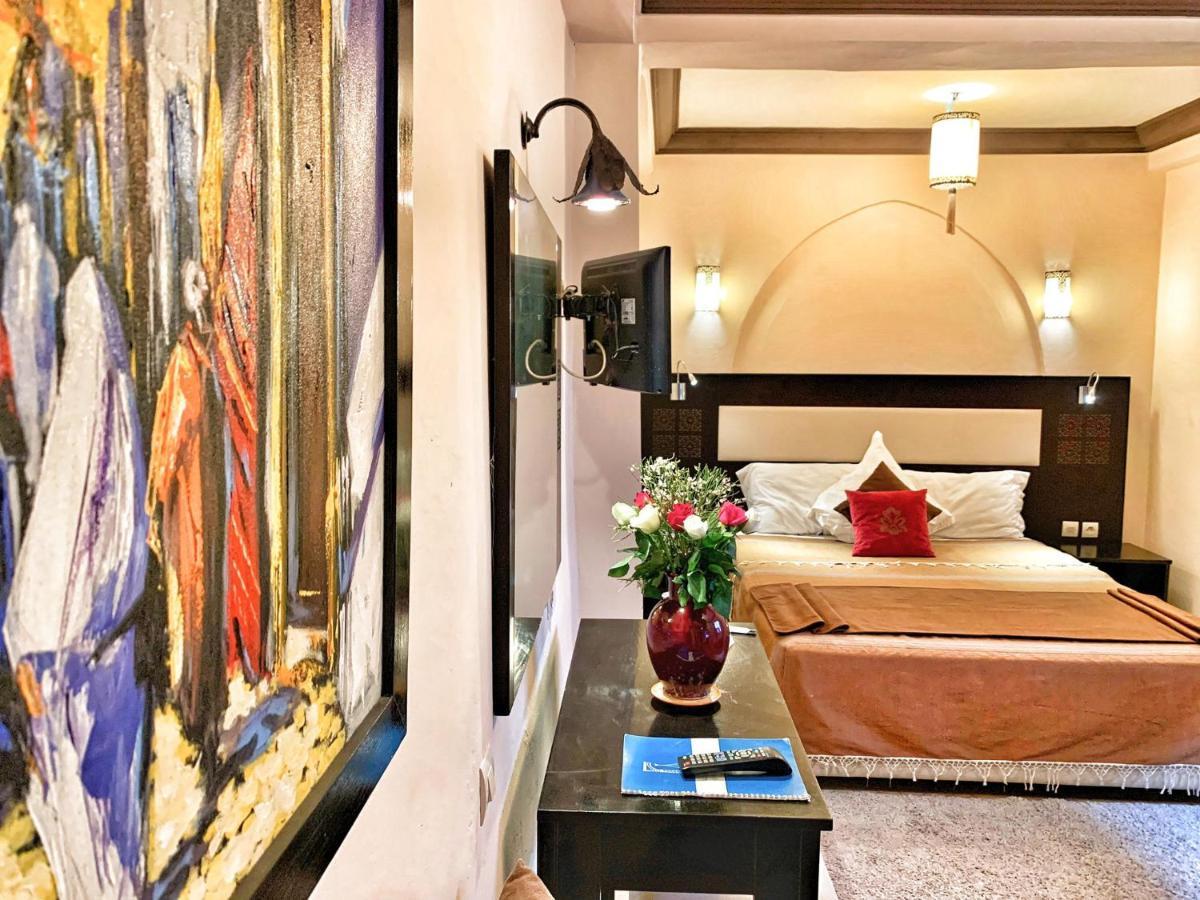 Riad Al Madina As-Sawíra Exteriér fotografie