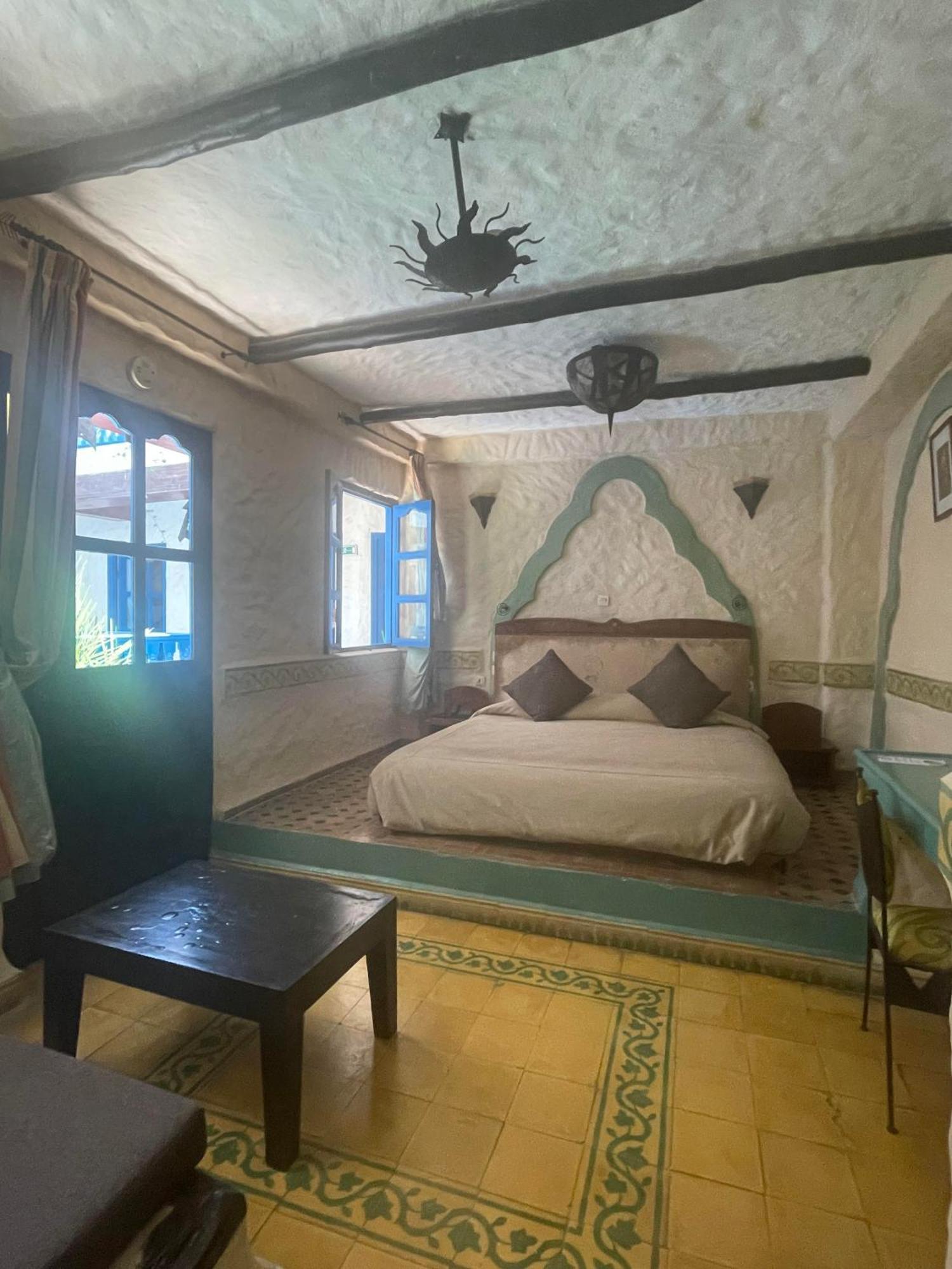 Riad Al Madina As-Sawíra Exteriér fotografie