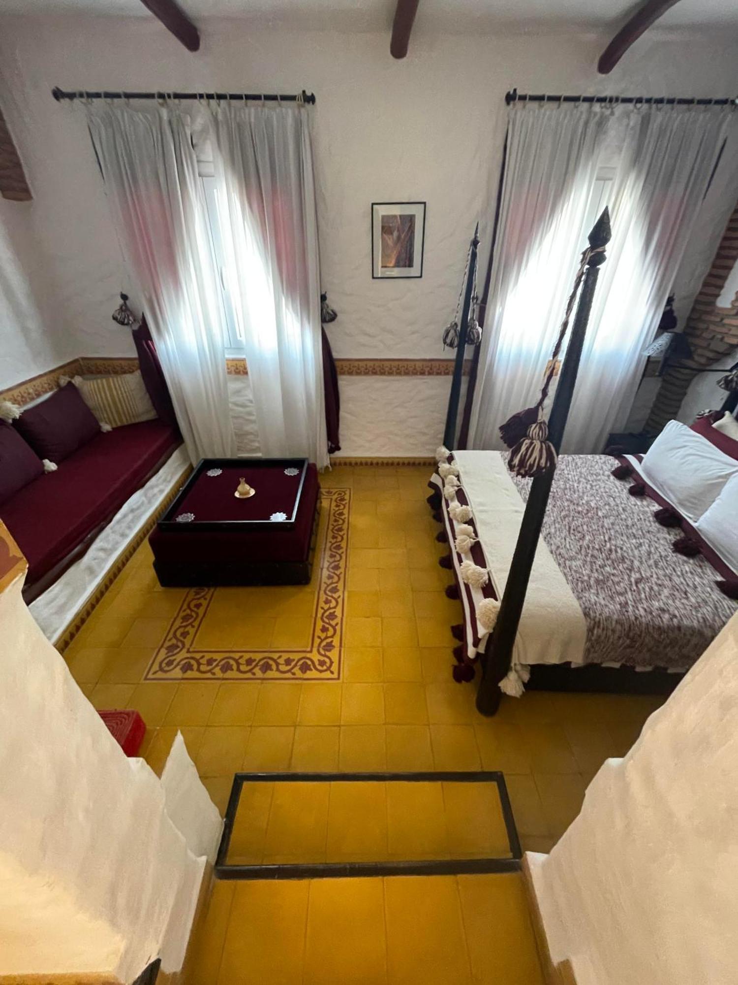 Riad Al Madina As-Sawíra Exteriér fotografie