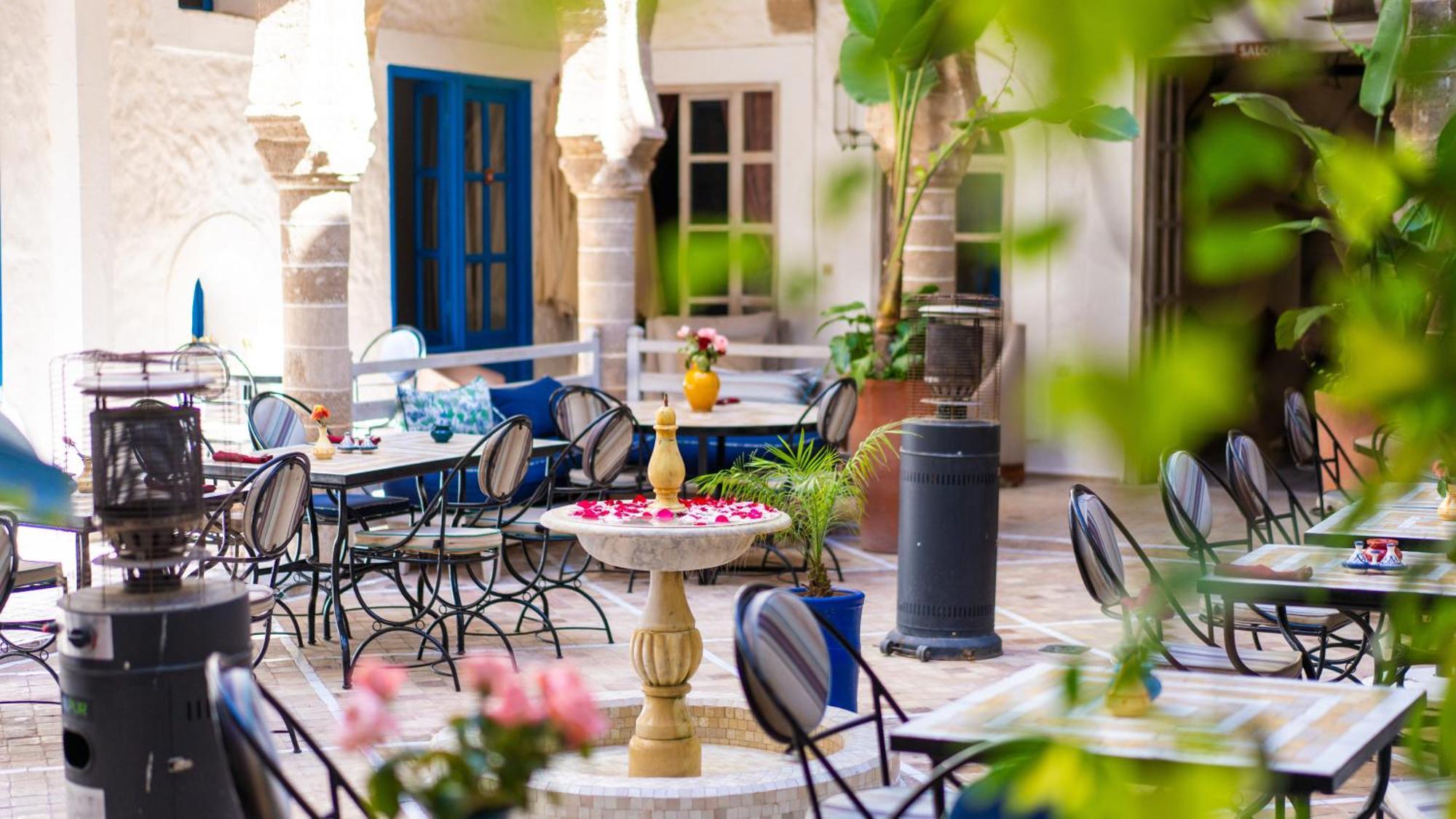 Riad Al Madina As-Sawíra Exteriér fotografie